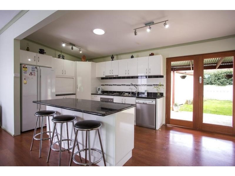 12 Owen Street, Kennington VIC 3550