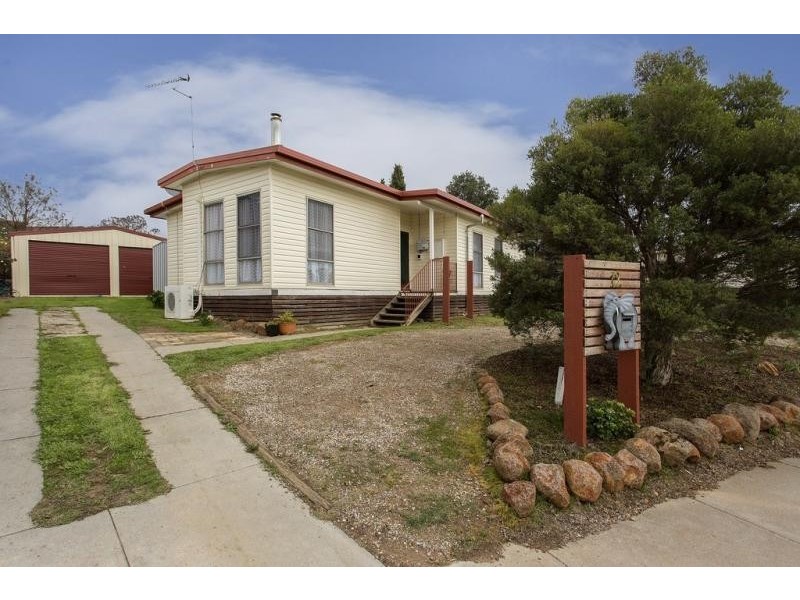 12 Owen Street, Kennington VIC 3550