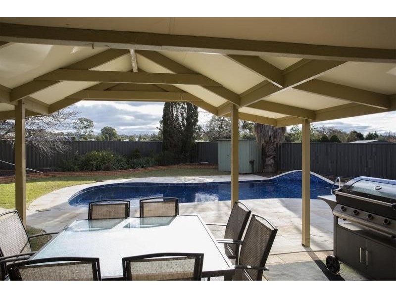 15 Goynes Road, Epsom VIC 3551