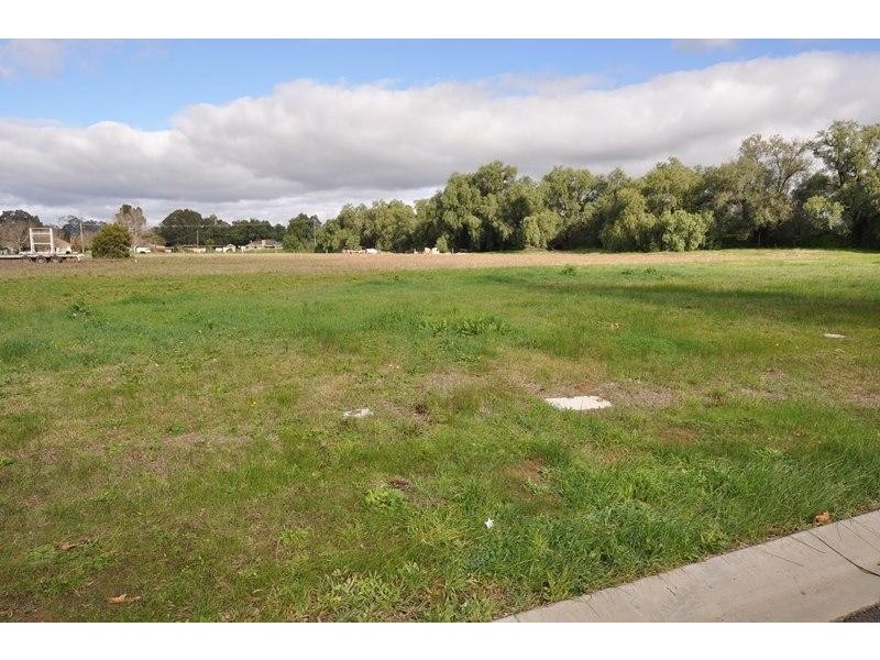 Lots 2 & 3/0 Harrien Court, Bendigo VIC 3550