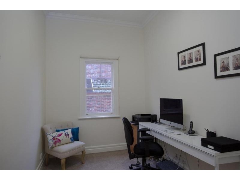 4 Reginald Street, Quarry Hill VIC 3550