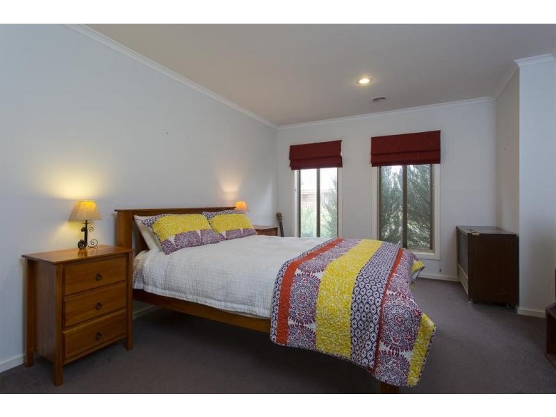 1 Manna Gum Drive, Epsom VIC 3551