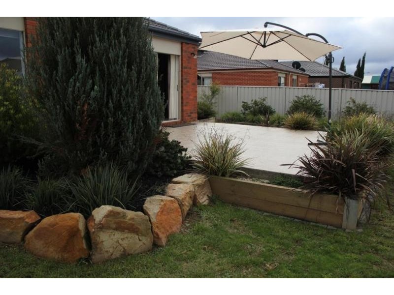 1 Manna Gum Drive, Epsom VIC 3551