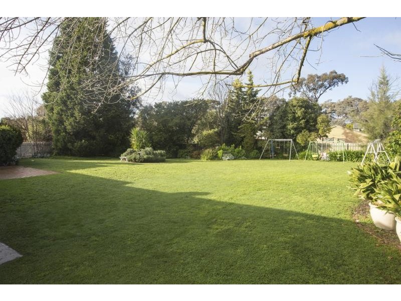 10 Hollywood Court, Strathdale VIC 3550