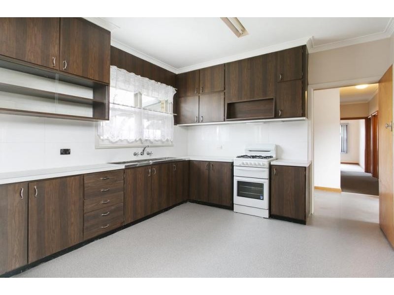 25 Sparrowhawk Road, Long Gully VIC 3550