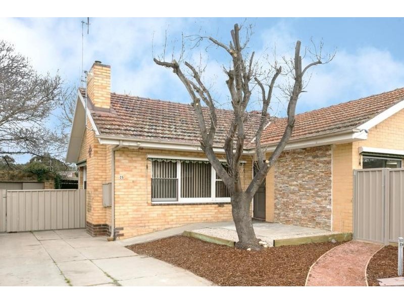 25 Sparrowhawk Road, Long Gully VIC 3550