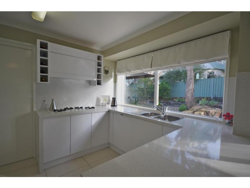 13 Benjamin Court, Flora Hill VIC 3550