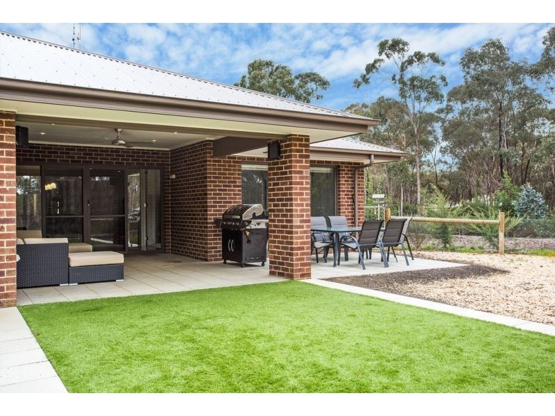 45 Ridge Rd, Junortoun VIC 3551