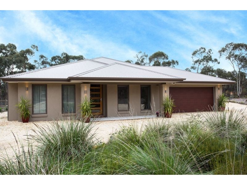 45 Ridge Rd, Junortoun VIC 3551
