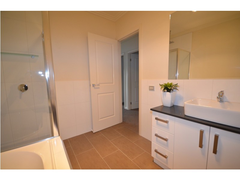 72 Chum Street, Golden Square VIC 3555