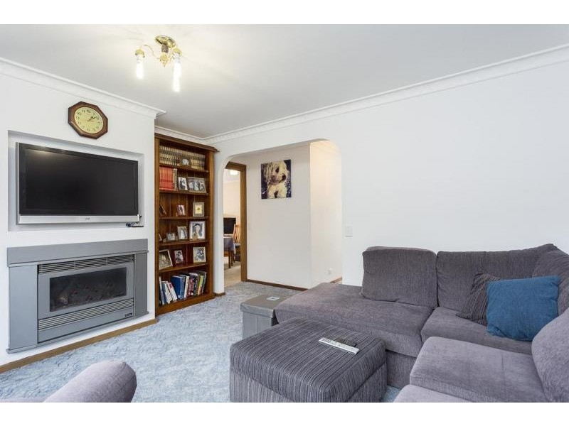 2 Irene Court, Kangaroo Flat VIC 3555
