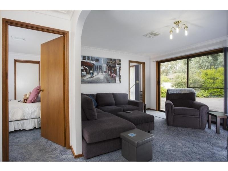 2 Irene Court, Kangaroo Flat VIC 3555