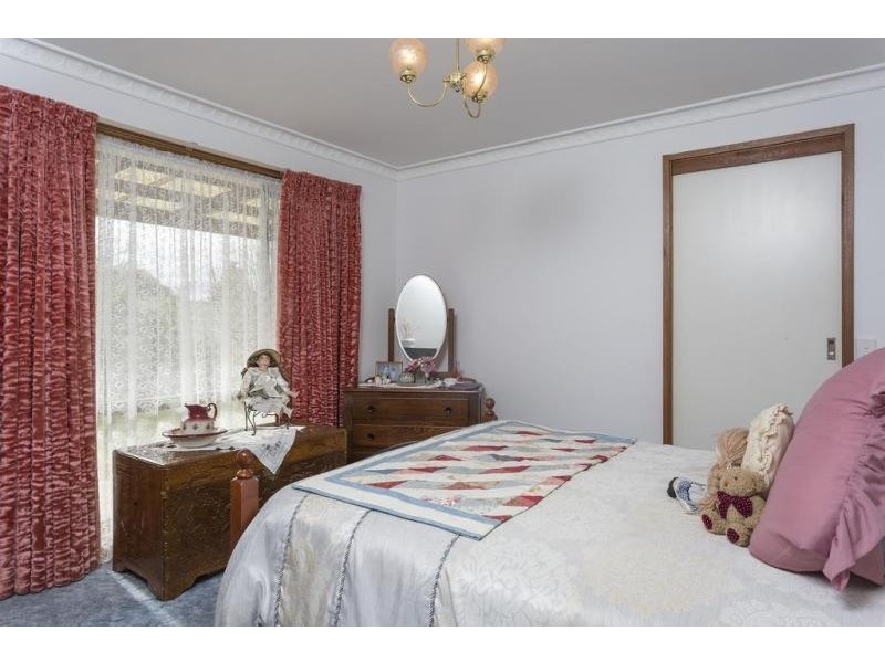 2 Irene Court, Kangaroo Flat VIC 3555
