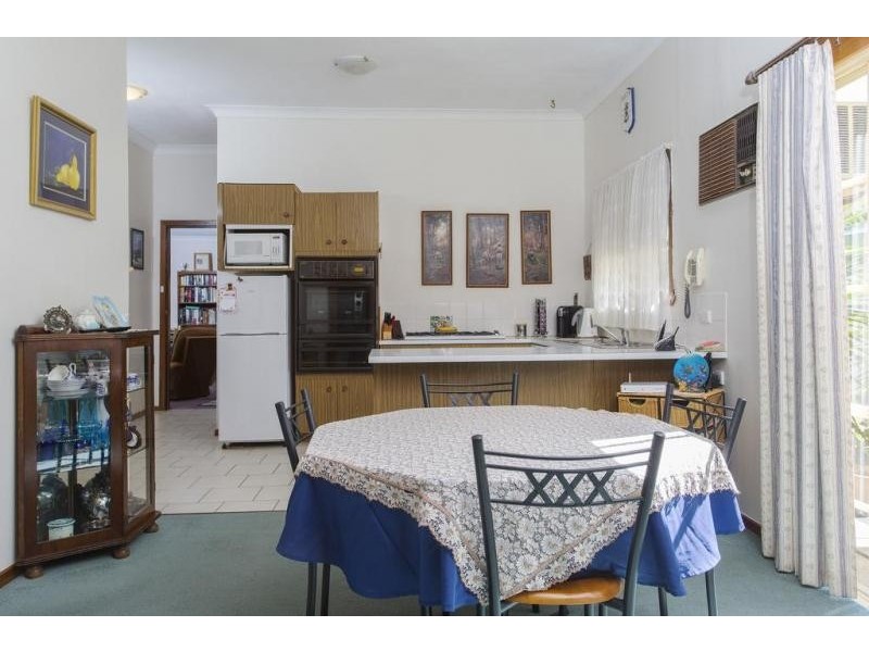 10 Barker St, California Gully VIC 3556