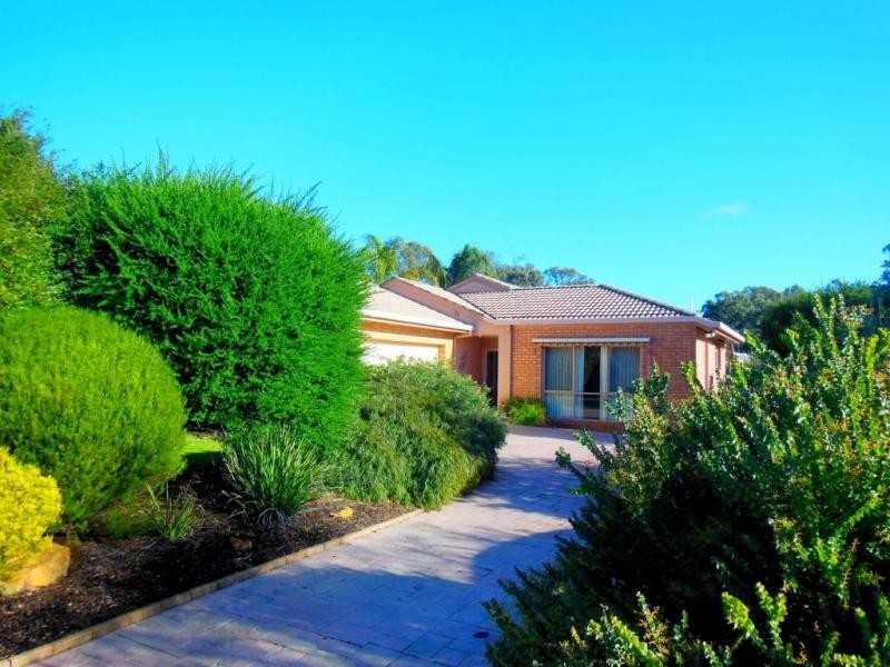 17 Edwina Court, Spring Gully VIC 3550