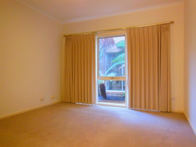 17 Edwina Court, Spring Gully VIC 3550
