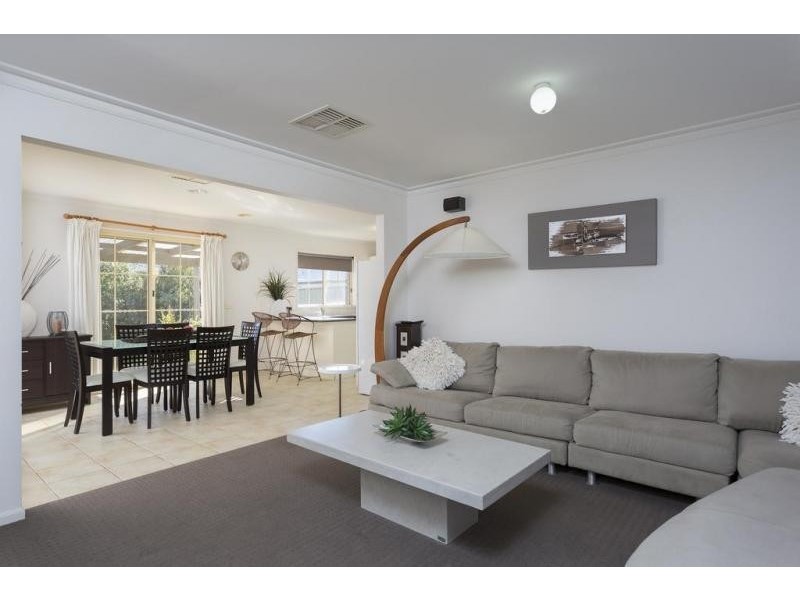 10 Jaime Court, Spring Gully VIC 3550