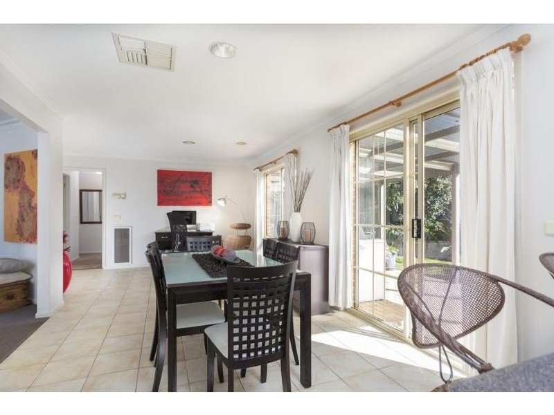 10 Jaime Court, Spring Gully VIC 3550