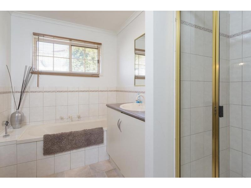10 Jaime Court, Spring Gully VIC 3550