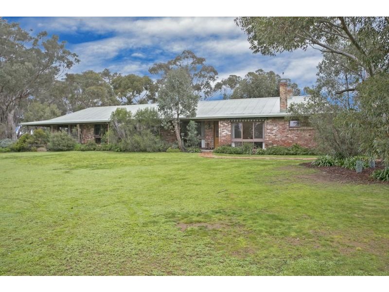131 Sugarloaf Road, Axedale VIC 3551