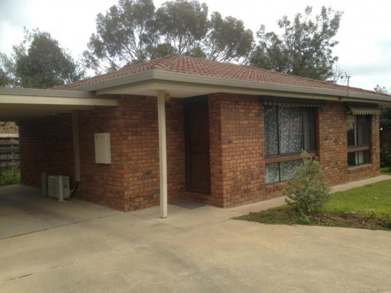 2/50 Sandhurst Rd, California Gully VIC 3556