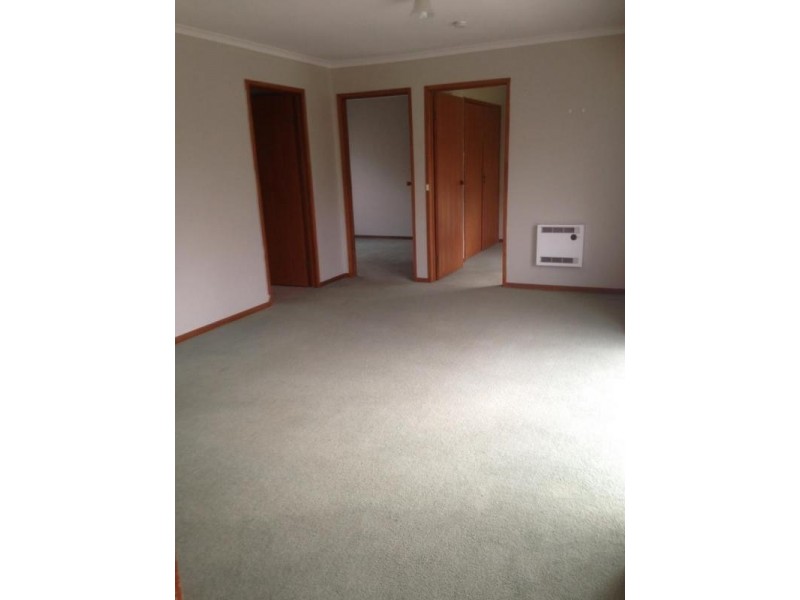 2/50 Sandhurst Rd, California Gully VIC 3556