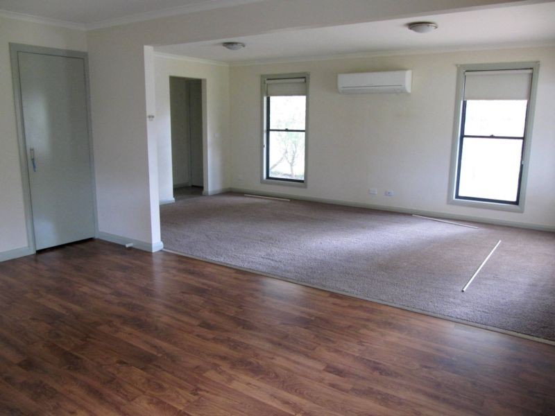 21 Crusoe Road, Kangaroo Flat VIC 3555