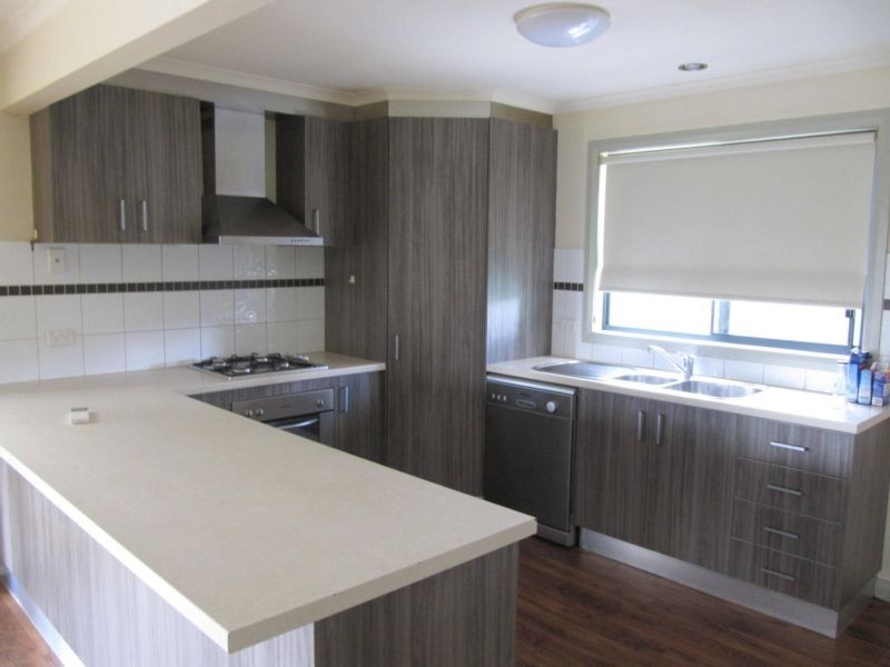 21 Crusoe Road, Kangaroo Flat VIC 3555