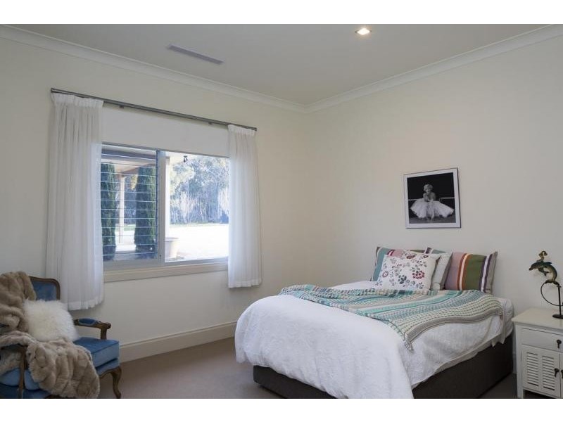 21 Cahills Road, Mandurang VIC 3551