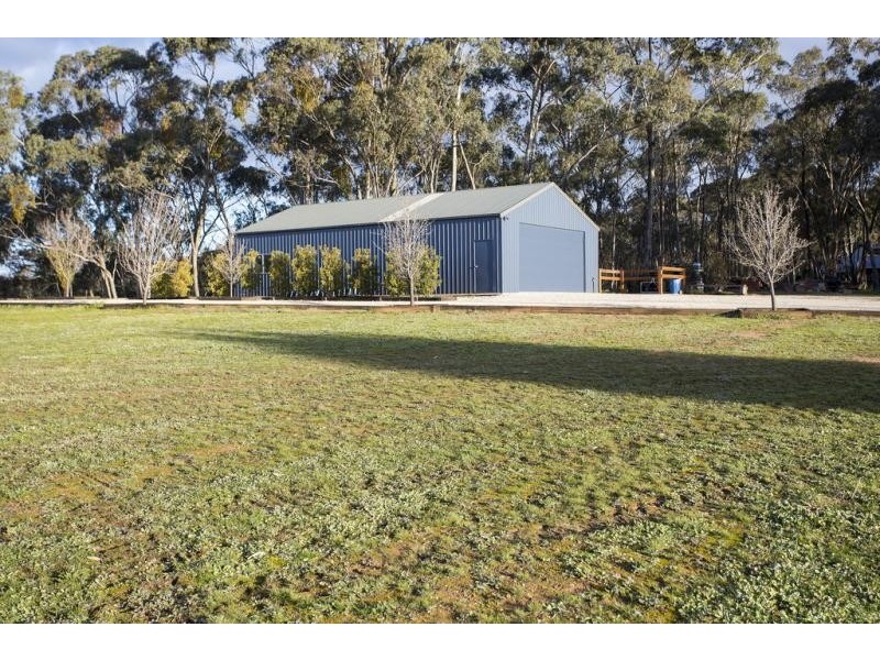 21 Cahills Road, Mandurang VIC 3551