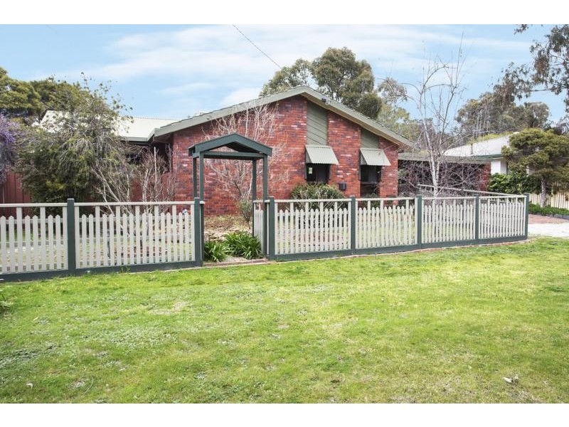 51 Inglewood Street, Golden Square VIC 3555