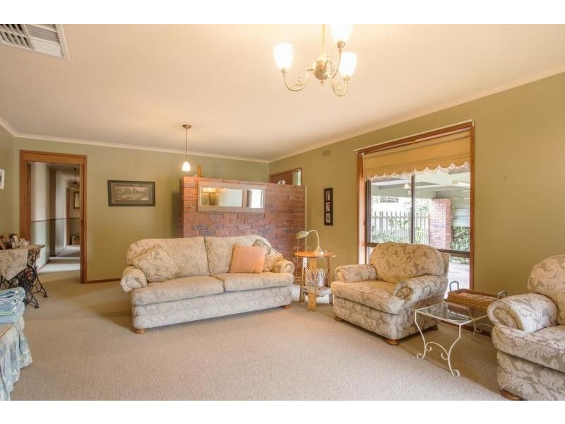 51 Inglewood Street, Golden Square VIC 3555