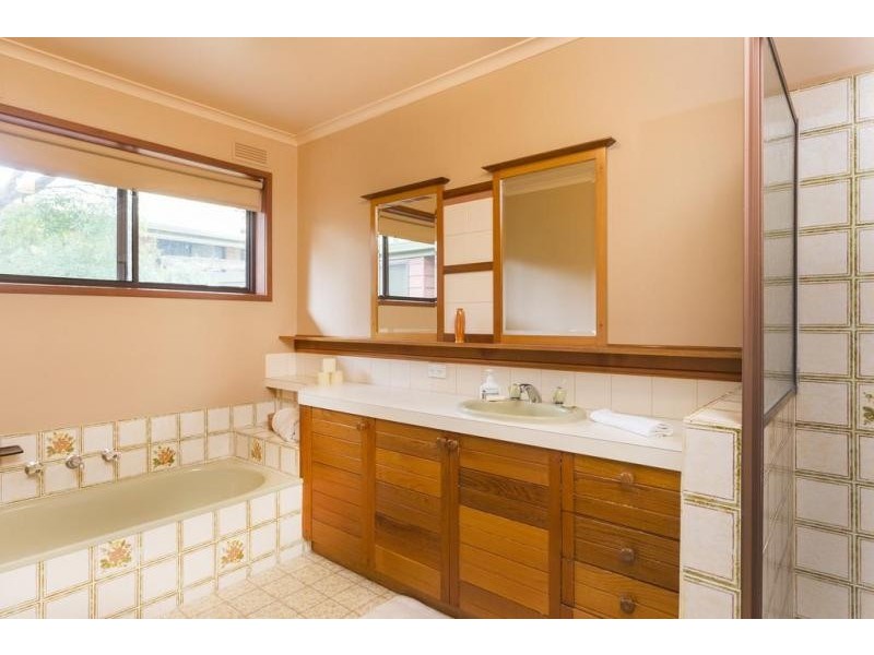 51 Inglewood Street, Golden Square VIC 3555