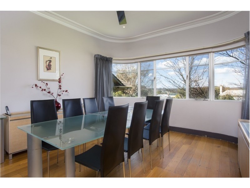 20 Harkness Street, Quarry Hill VIC 3550