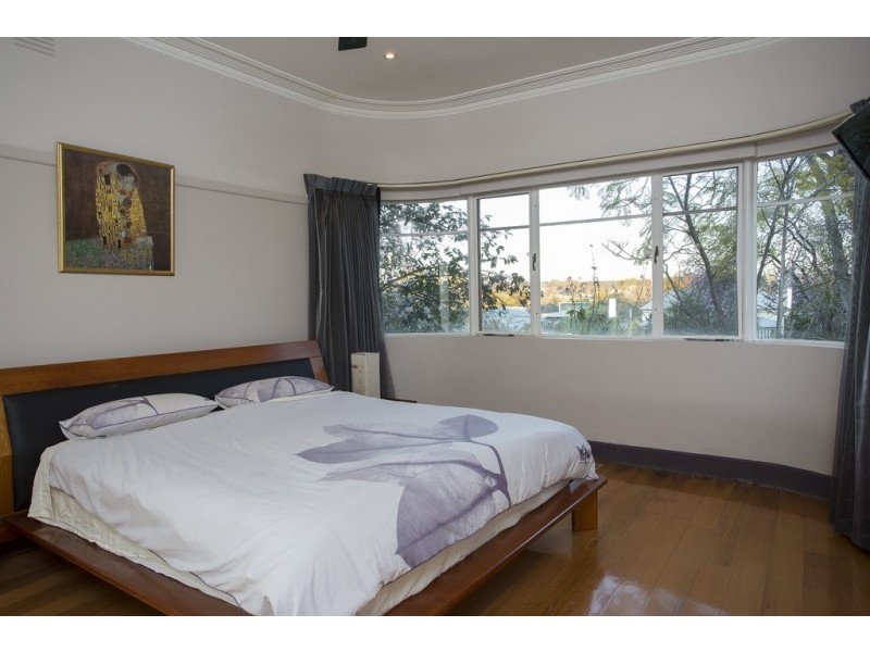 20 Harkness Street, Quarry Hill VIC 3550