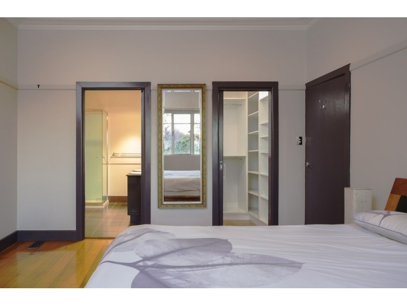 20 Harkness Street, Quarry Hill VIC 3550