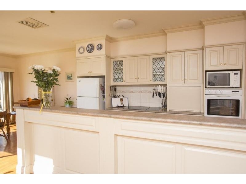 4 George Terrace, Junortoun VIC 3551