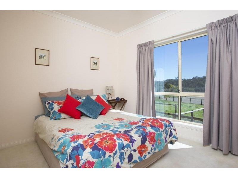 4 George Terrace, Junortoun VIC 3551