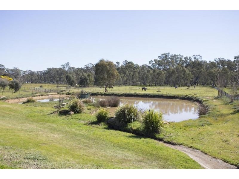 4 George Terrace, Junortoun VIC 3551