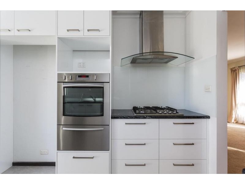 16 Pilcher Street, Strathdale VIC 3550