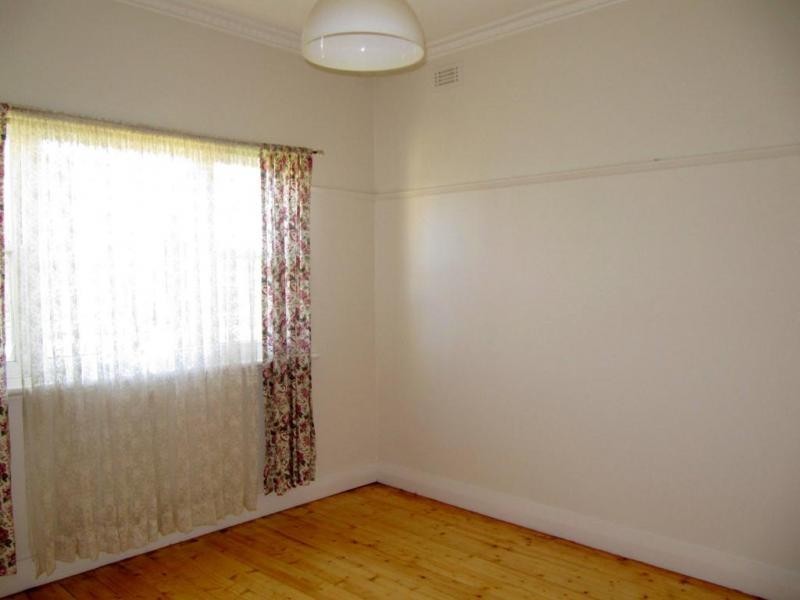 31 Osborne Street, Flora Hill VIC 3550