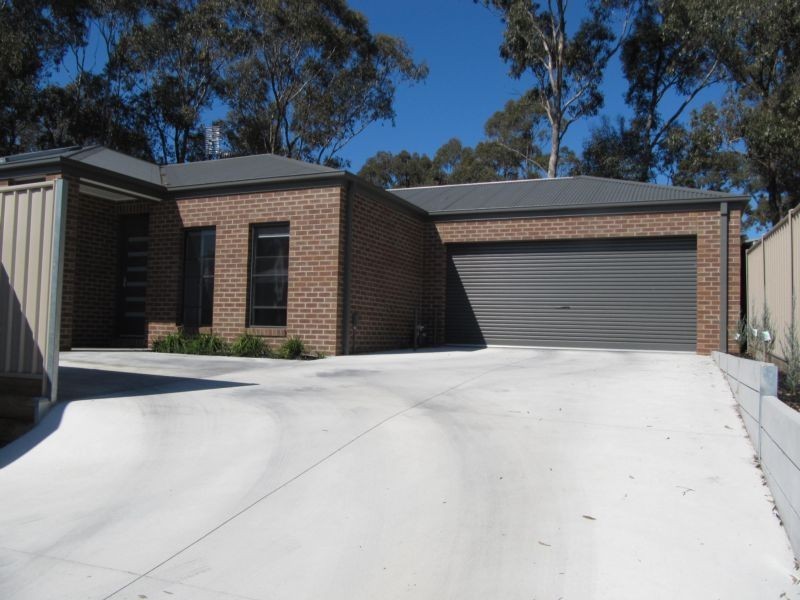 1A Akoonah Drive, Golden Square VIC 3555