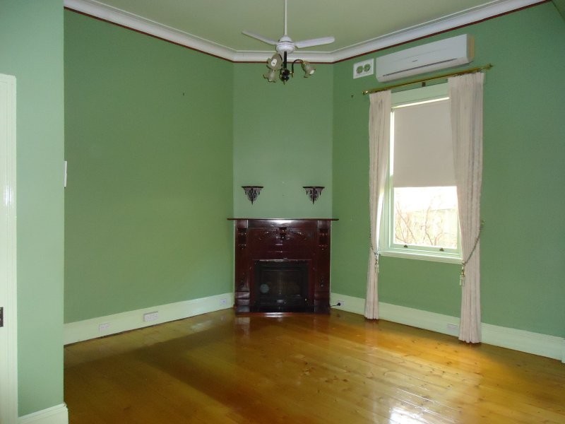 99 GLADSTONE STREET, Quarry Hill VIC 3550