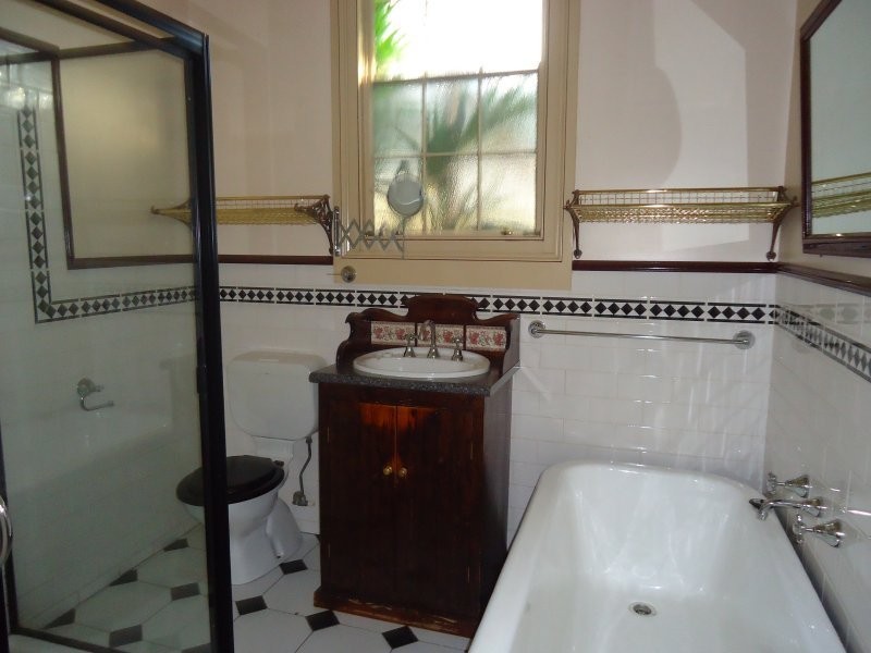 99 GLADSTONE STREET, Quarry Hill VIC 3550