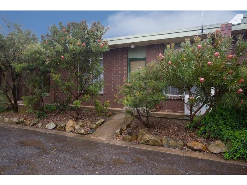 2/26 Yallambee Drive, Kennington VIC 3550