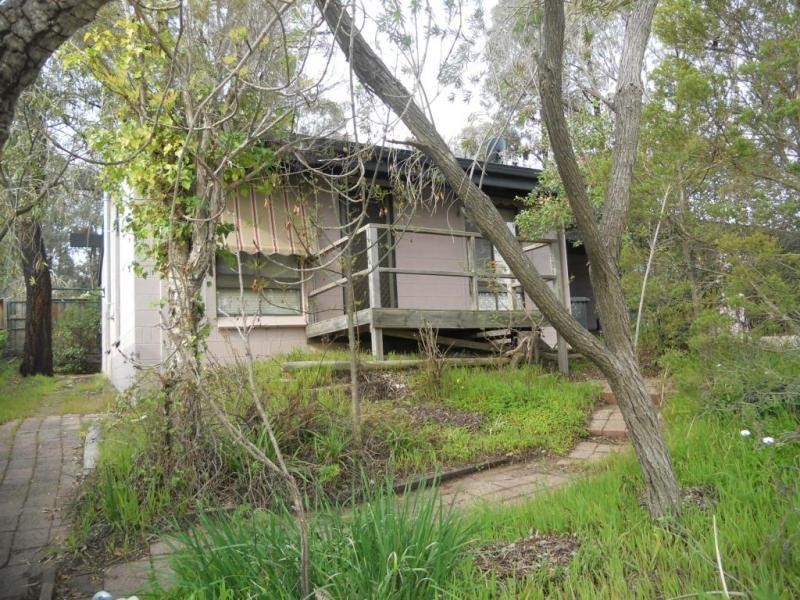 1/74 LOWNDES STREET, Kennington VIC 3550