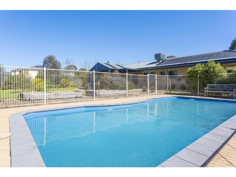 214 Sullivans Road, Strathfieldsaye VIC 3551