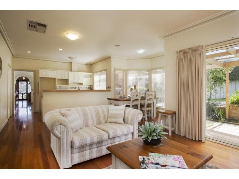 3 Bourke Drive, Strathdale VIC 3550