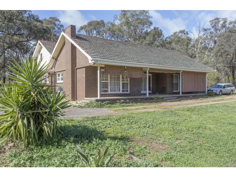 203 Lockwood Road, Kangaroo Flat VIC 3555