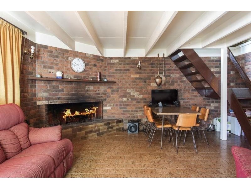 203 Lockwood Road, Kangaroo Flat VIC 3555